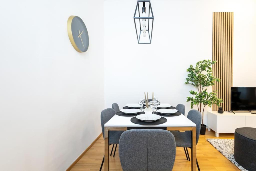 Orestaliving - Spacious 2br On The Danube Canal * Vienne