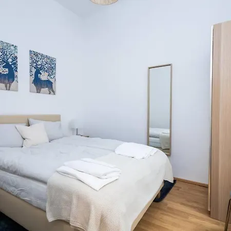 Orestaliving - Spacious 2Br On The Danube Canal Vienna Exterior photo